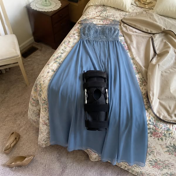 I tied white ribbon on a cane so it would match my daughter's wedding