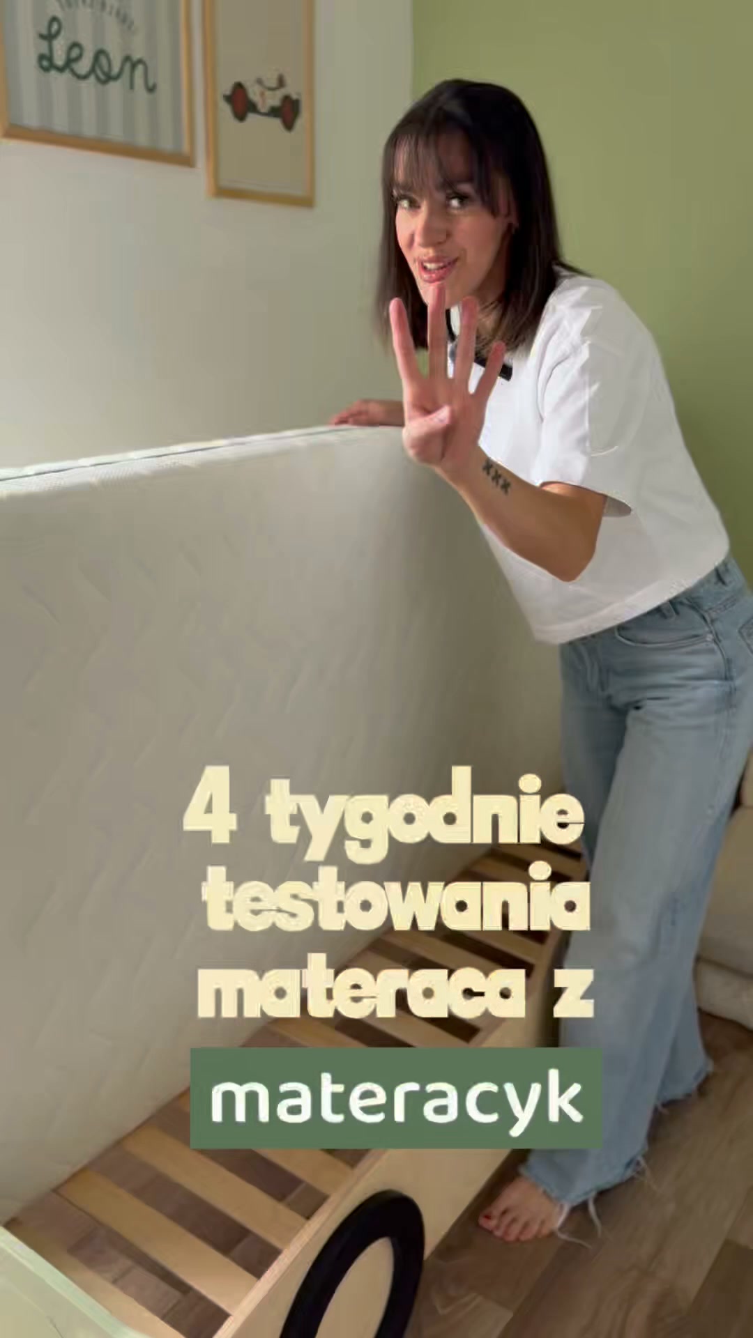 Jeden dwustronny materac na całe dzieciństwo.