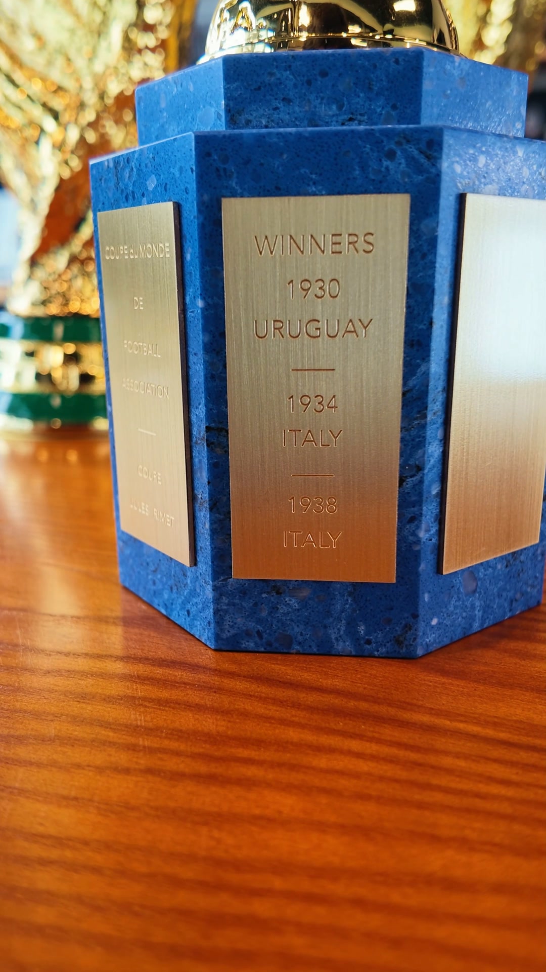 Anúncio de Trophy & Pigskin Nation