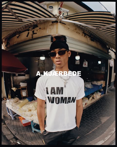 Ontdek A. KJÆRBEDE
