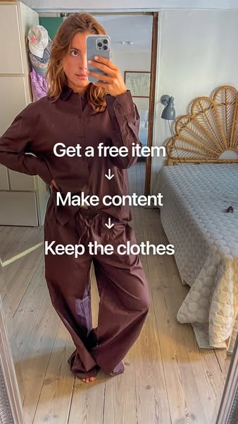 Get free clothes from Boom Butik