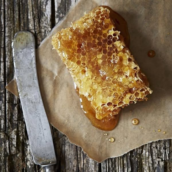'Real Raw' Honey From Artisan Beekeepers Without Needing To Travel