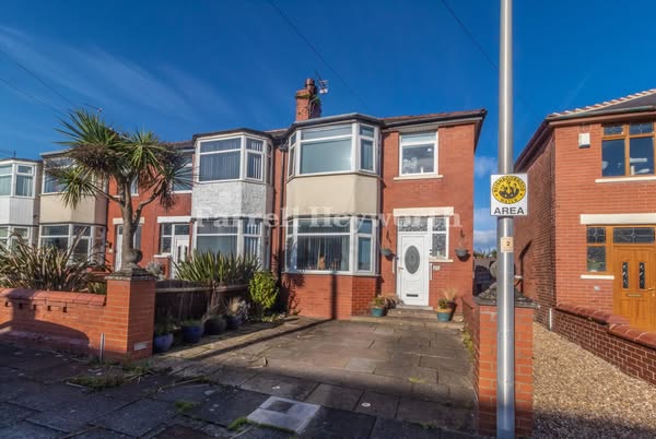 Dryburgh Avenue, Blackpool, FY3
