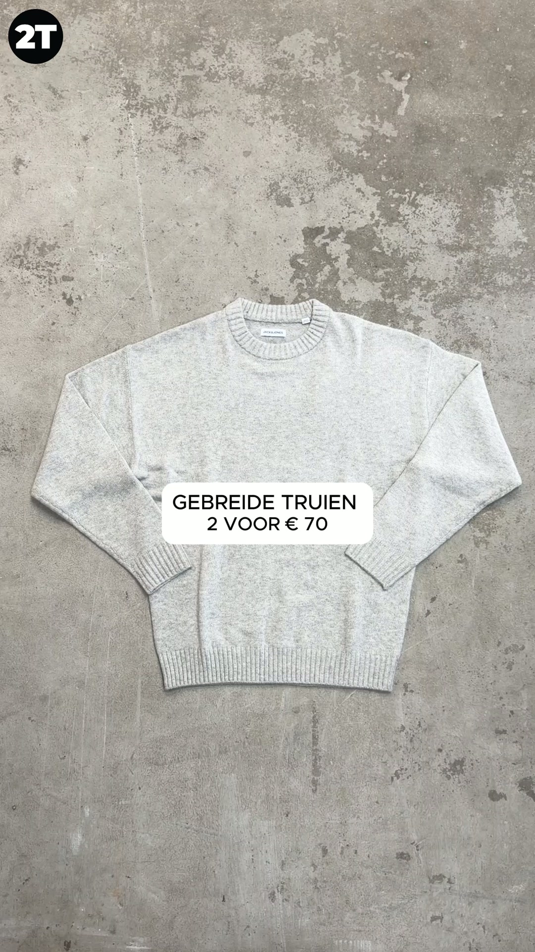 2 GEBREIDE TRUIEN // SLECHTS € 70