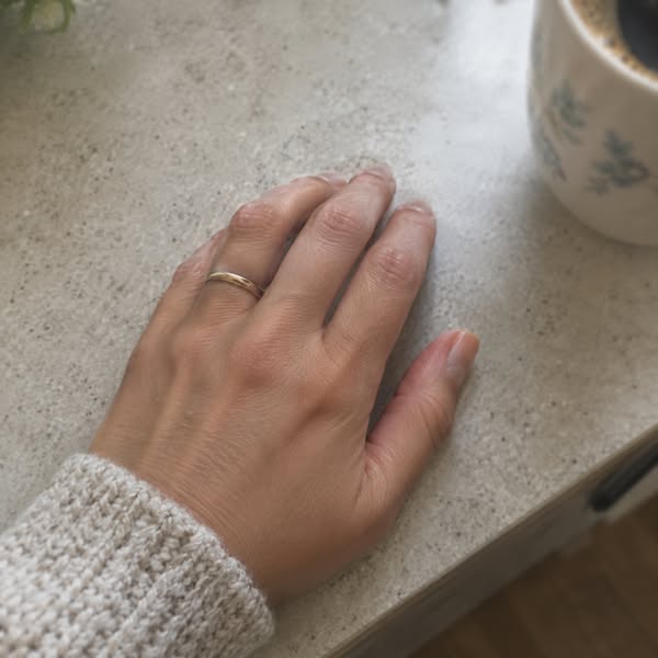 « Mon petit-fils m'a tendu les bras. J'ai fait semblant de ne pas voir. »