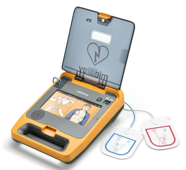 Mindray BeneHeart C2 Semi-Automatic Defibrillator