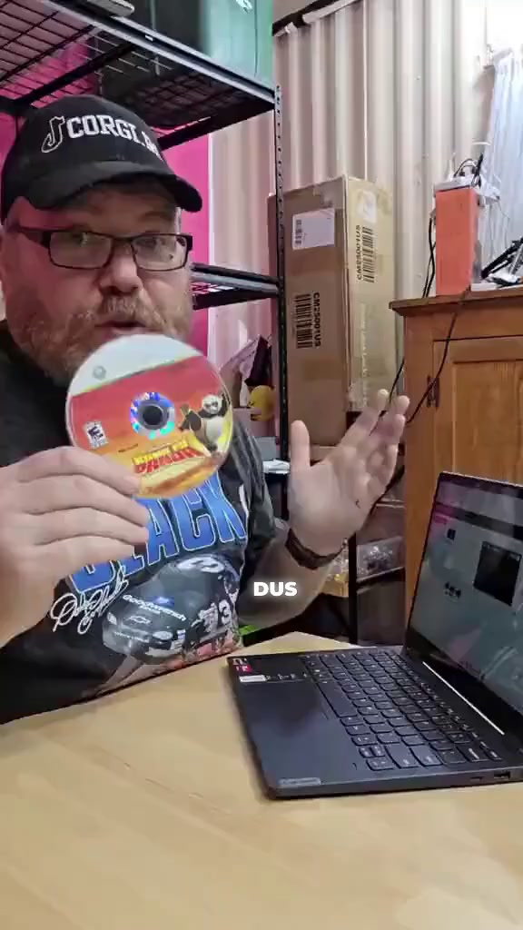 Voeg eenvoudig een dvd-speler en extra poorten toe