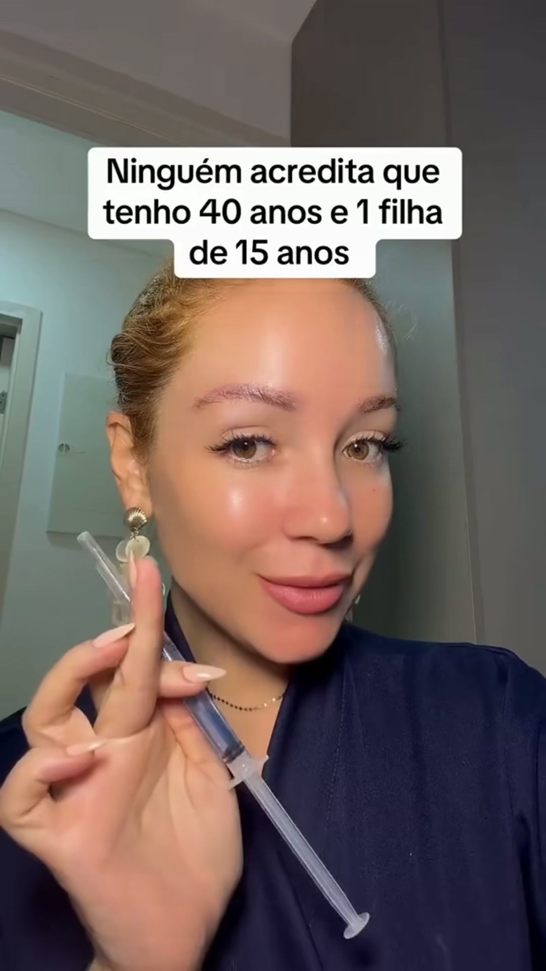 Você sabia que a sua pele perde este peptídeo com a idade?