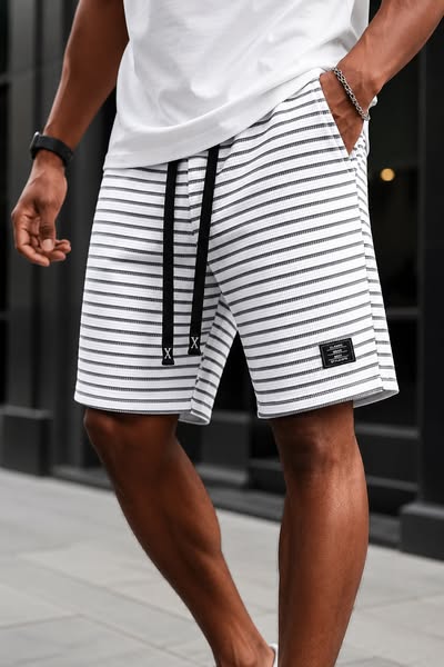Tavo Stripe Short