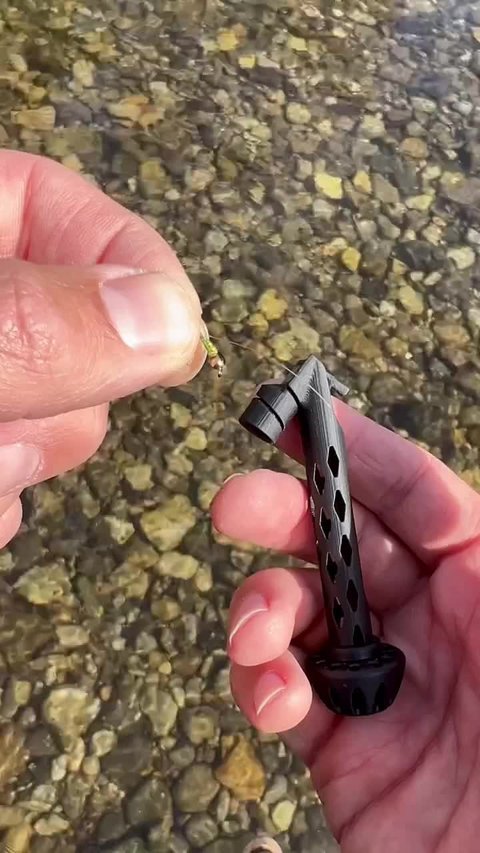 Magnetischer Fliegenfaden-Einfädler und Knotenbindewerkzeug