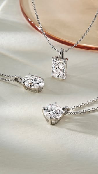 Lab Grown Diamond Necklaces