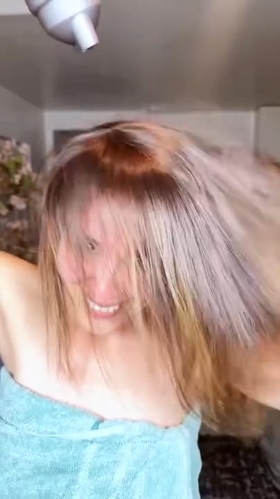 Rough Blow-Dry to Glass Hair