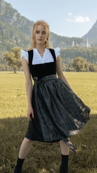 Midi Dirndl Evi Samt Schwarz