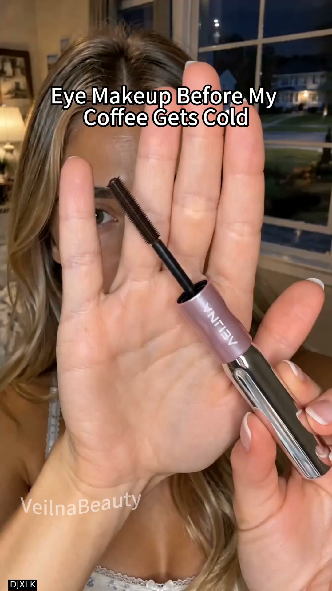 2 Brushes. 2 Benefits. One Mascara.