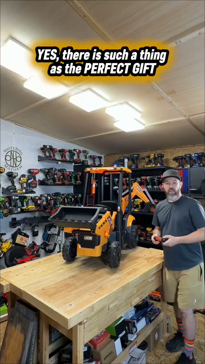 The Ultimate Ride-On Excavator for Little Builders!