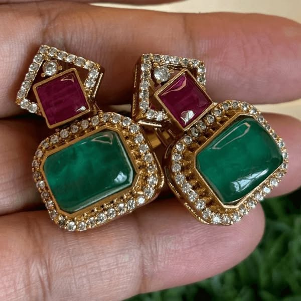 Ruby Splendor Studs EarringsRated 4.95