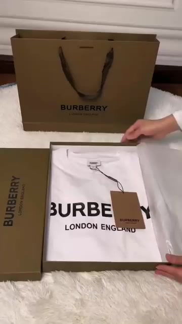 London Cotton Tee | Must-Have 2026