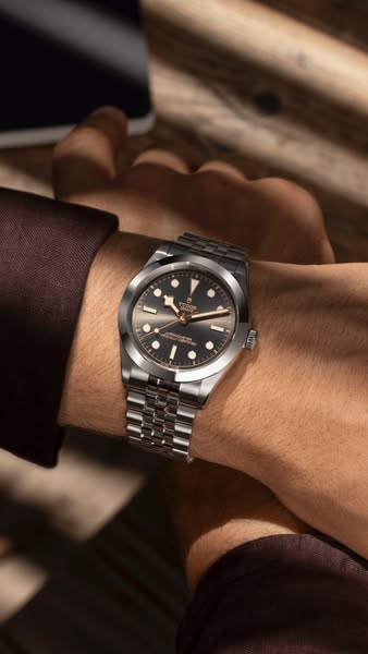 TUDOR Black Bay One