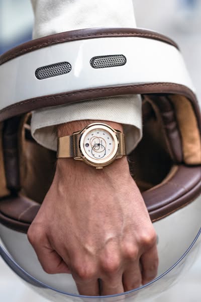 Ecce Lys Watch