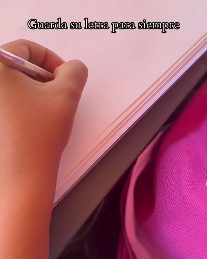 Collar Personalizado con Dibujo de tu Hijo | White & You