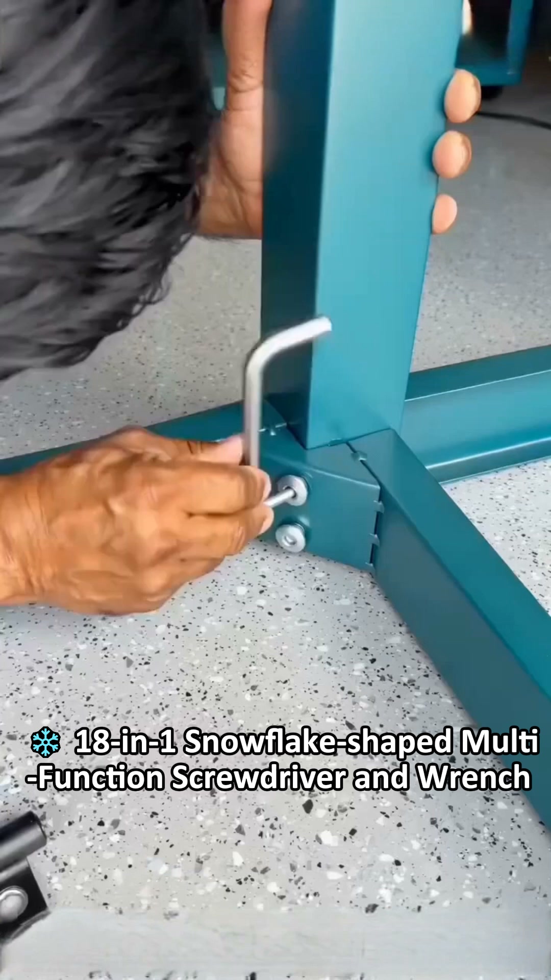 18-in-1 Snowflake-shaped Multi-Function Screwdriver and Wrench