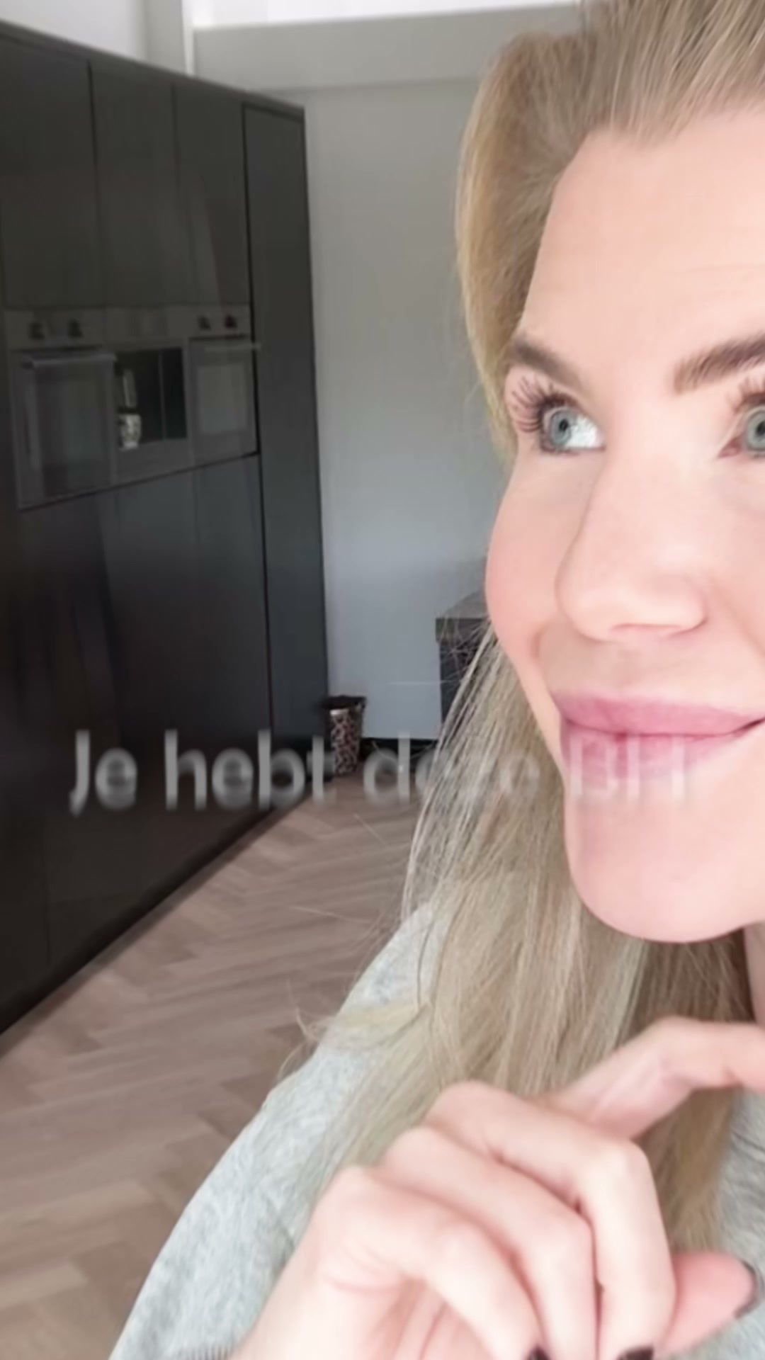 Anúncio de Anouk de Vries