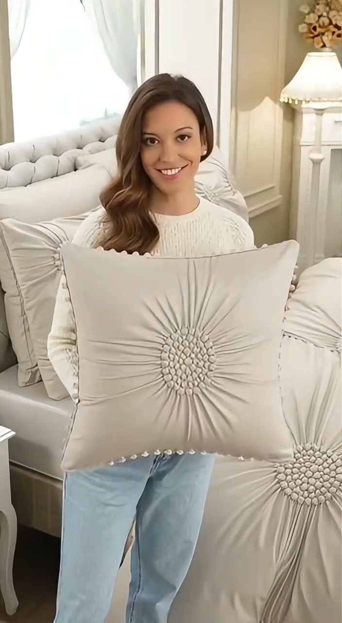 FREE Shipping! Soft-Touch Pinch Pleat Duvet Cover Set – Elegant Textured Bedding, Wrinkle-Resistant & Easy Care