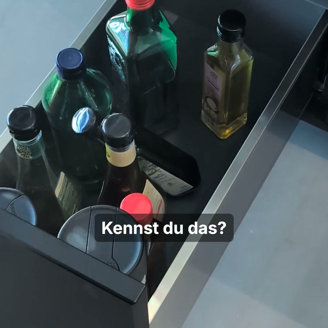 Ordnungssystem für die Flaschenschublade