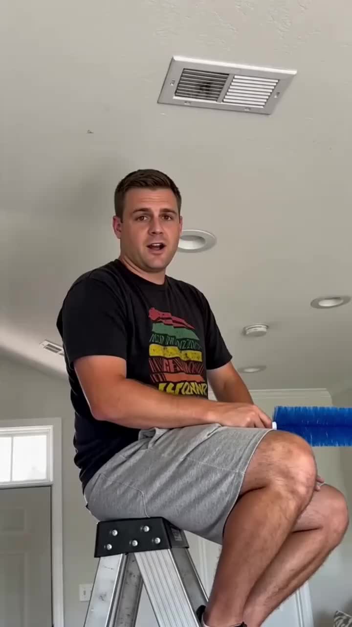 News - Fan cleaning brush