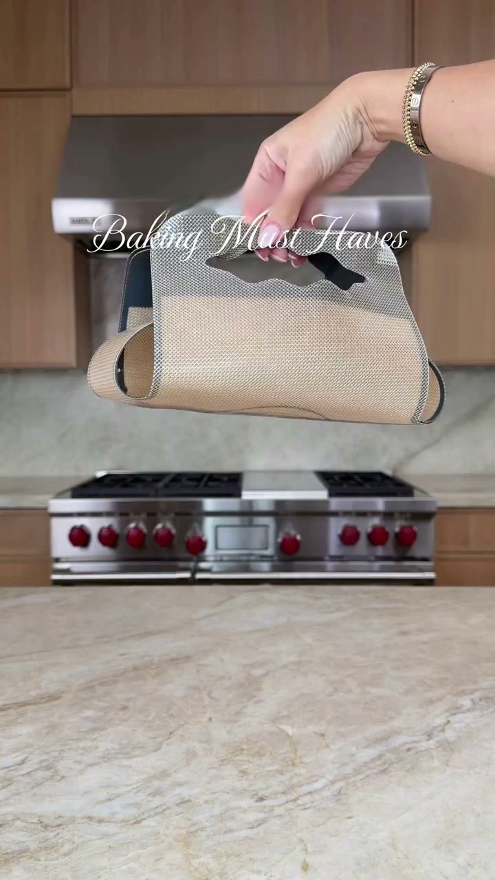 Elevate Your Baking Craft: The Ultimate Silicone Bread Sling
