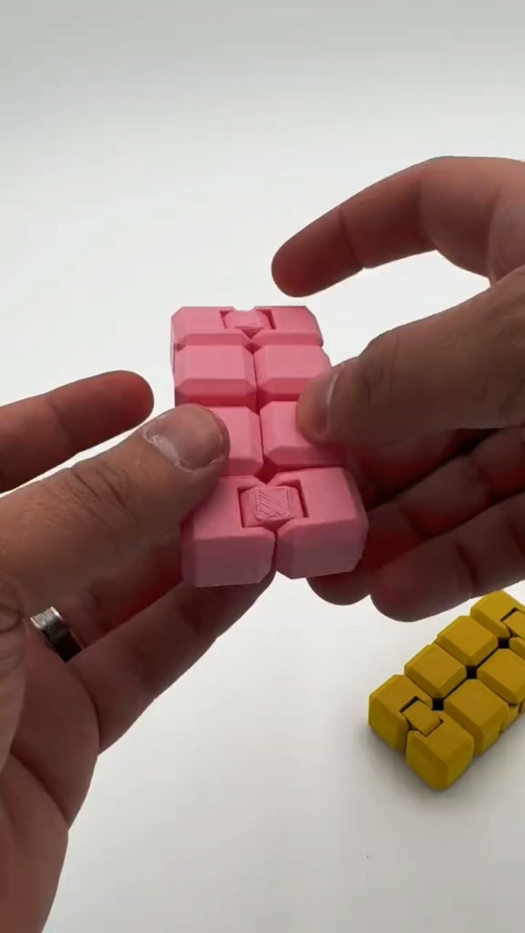 O Cubo Que Nunca Acaba