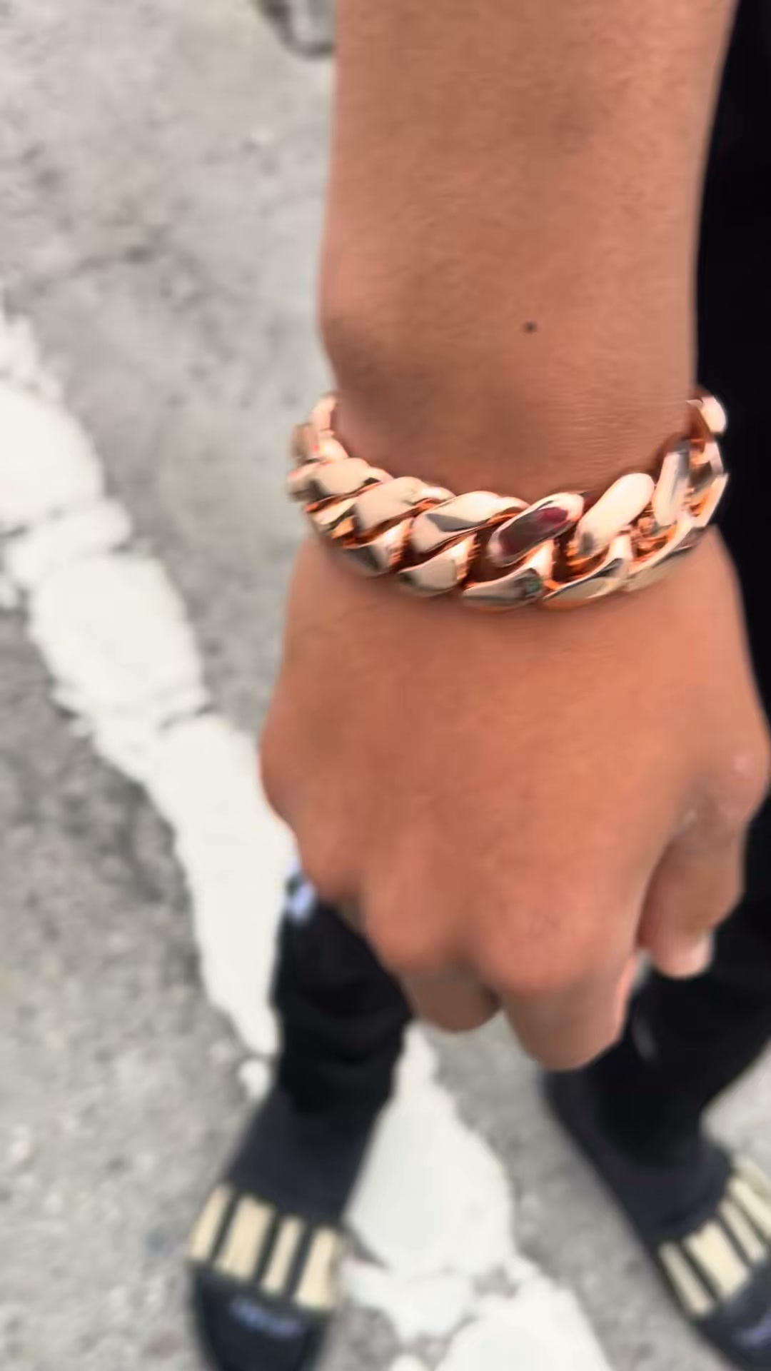 FLASH SALES UP TO 50%