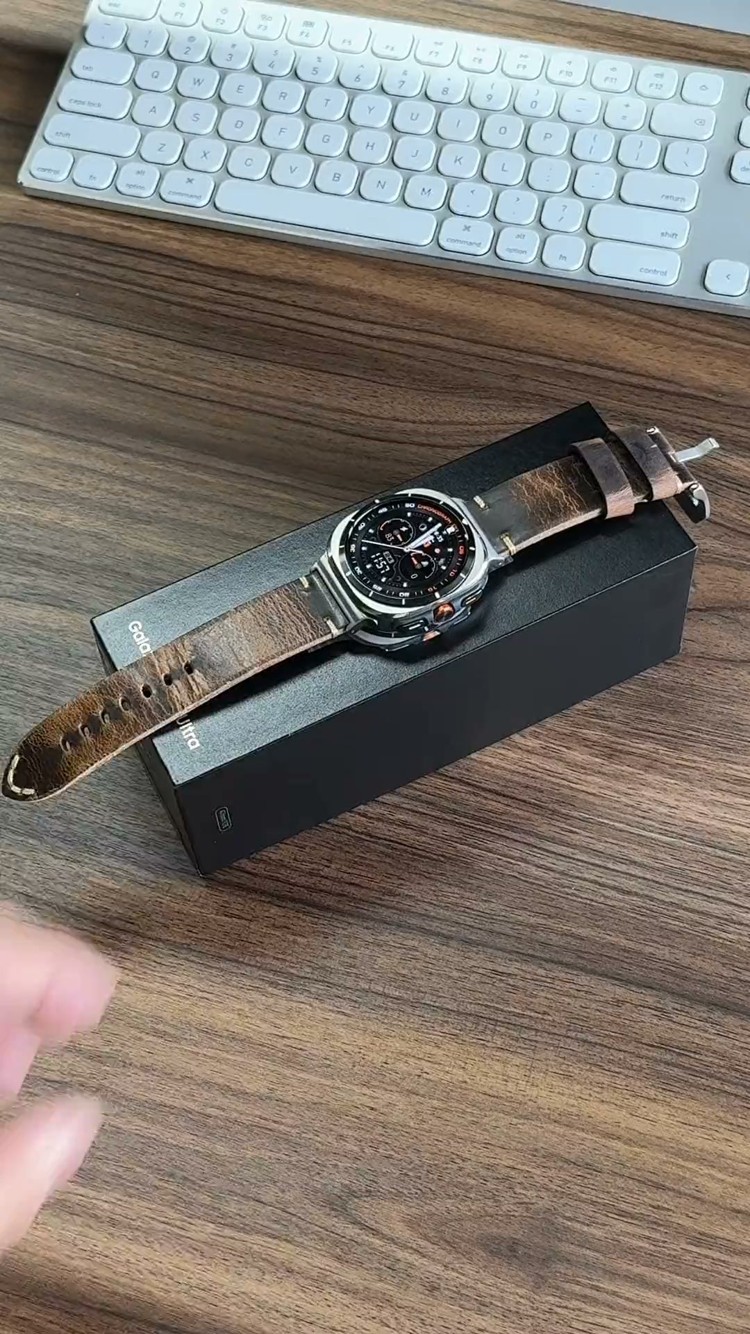 LEATHER STRAP R02