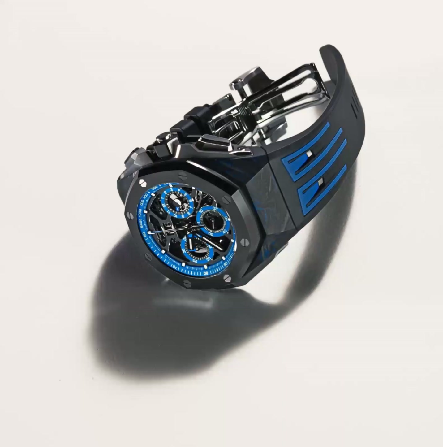 "People just can't take their eyes off this watch!"