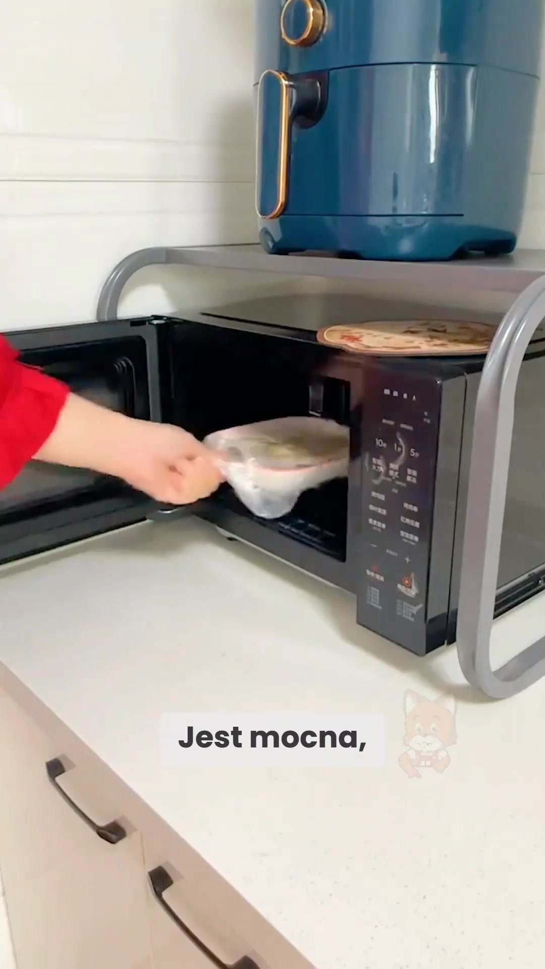 Oszczędzaj miejsce przy air fryerze!