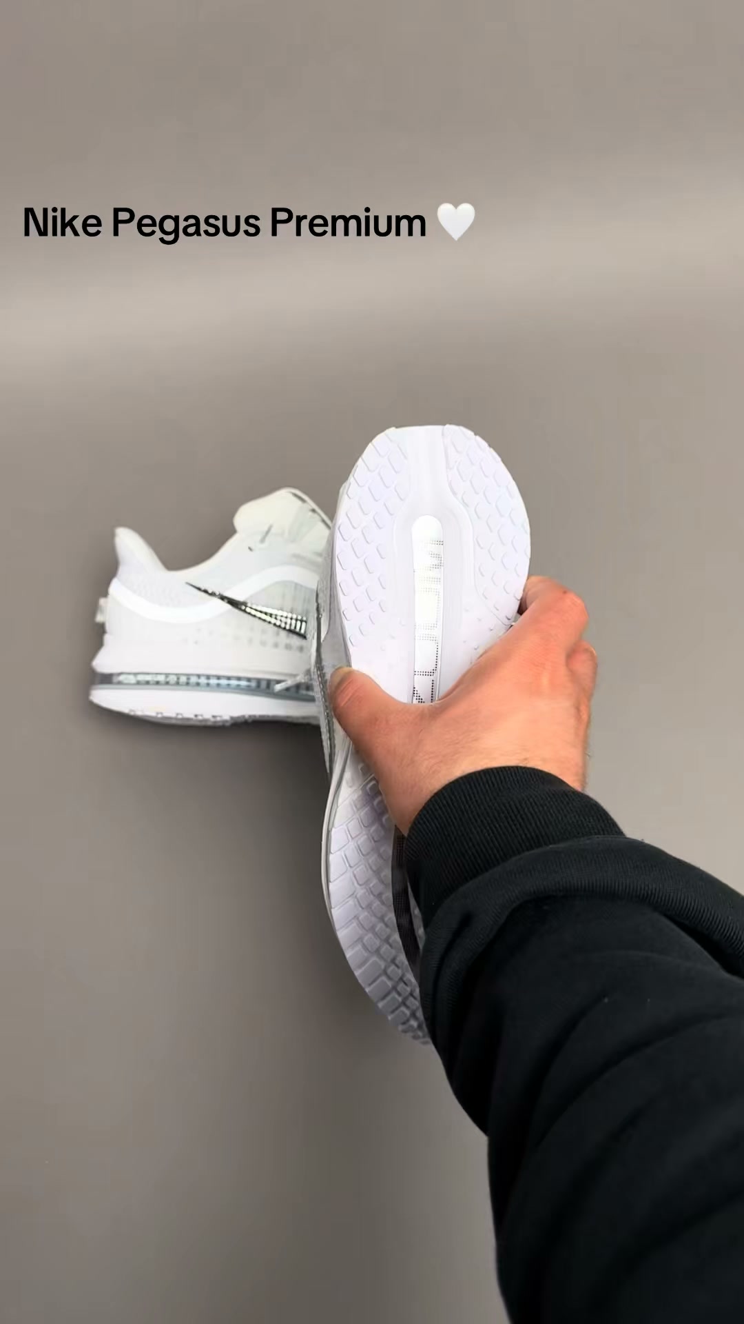 Premium Running Style + 3 Free Socks