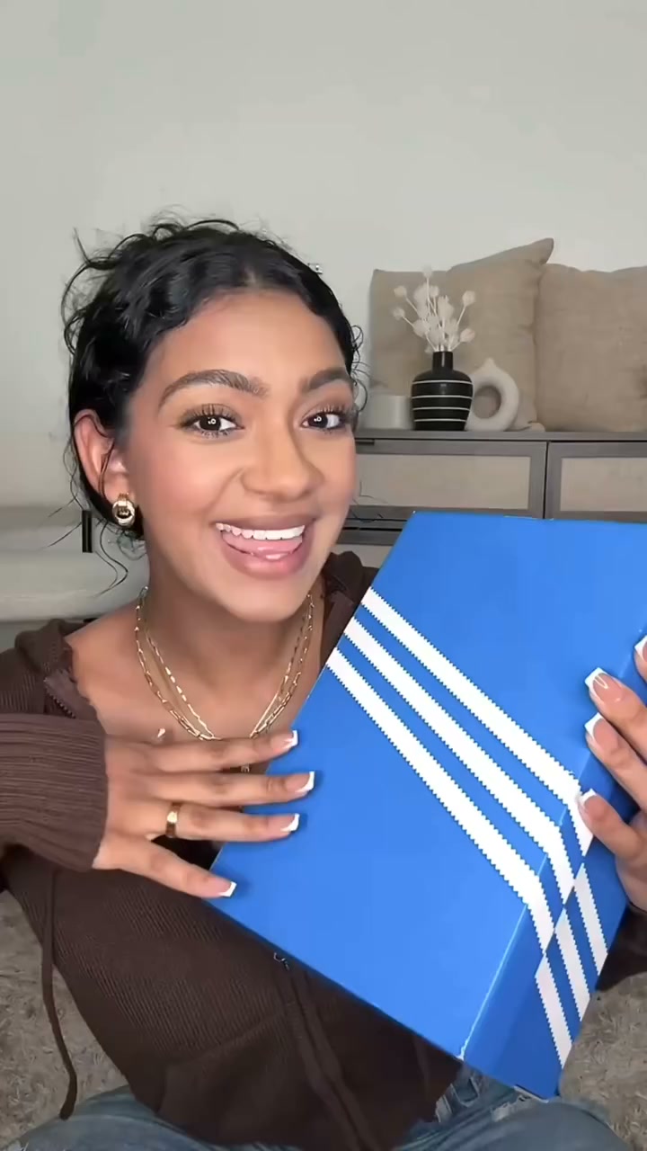 Emblematic sneakers and must-have clothing. Wear adidas from the ground up.