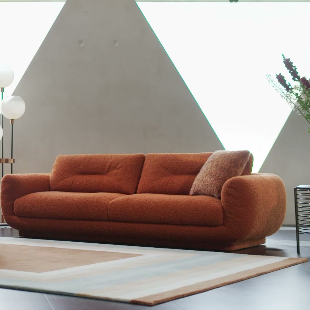 Intemporel sofa, designed by Maurizio Manzoni