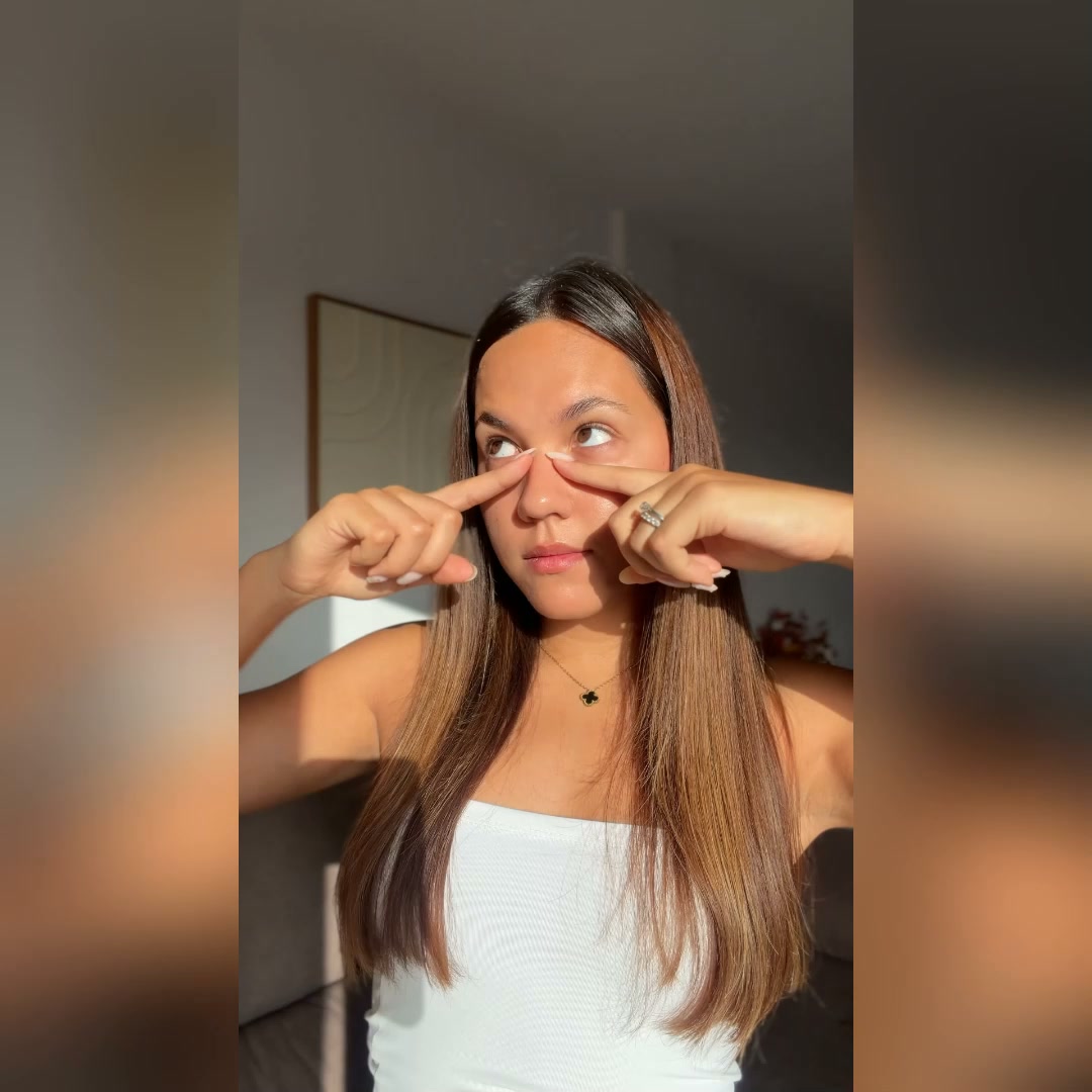 Rosa de Jericó + colagénio = o duo da Abib de que o teu contorno de olhos precisa