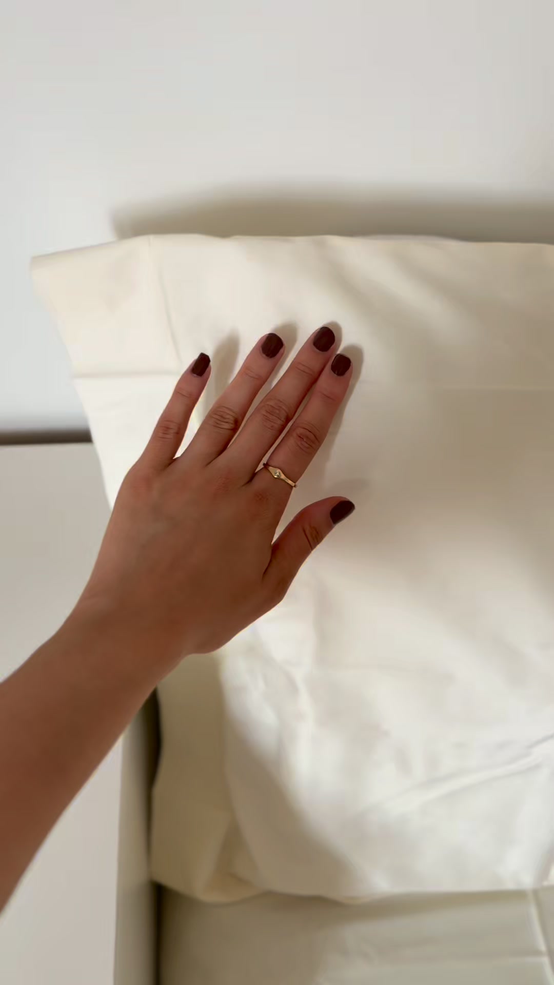 90 Seconds. One Hand. Lid On.