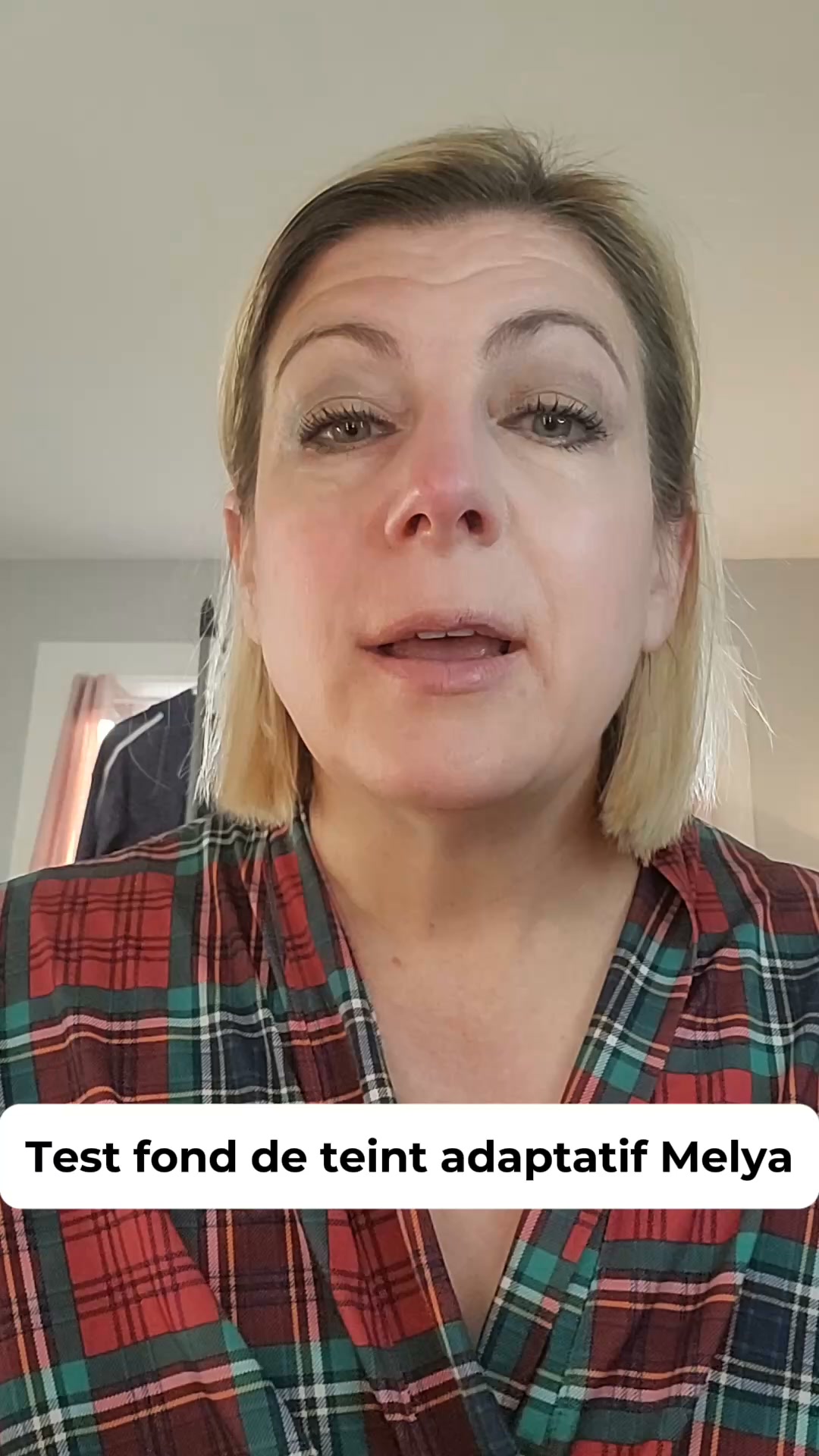 Moitié du visage en direct — regardez