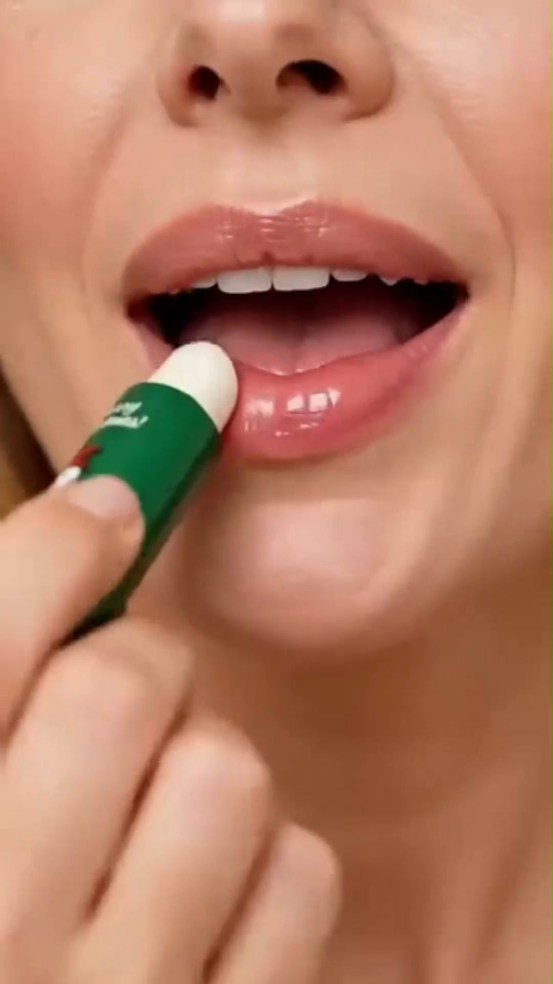 Weihnachtliches Lippenbalsam-Set – pflegende Aufmerksamkeit für die Festtage