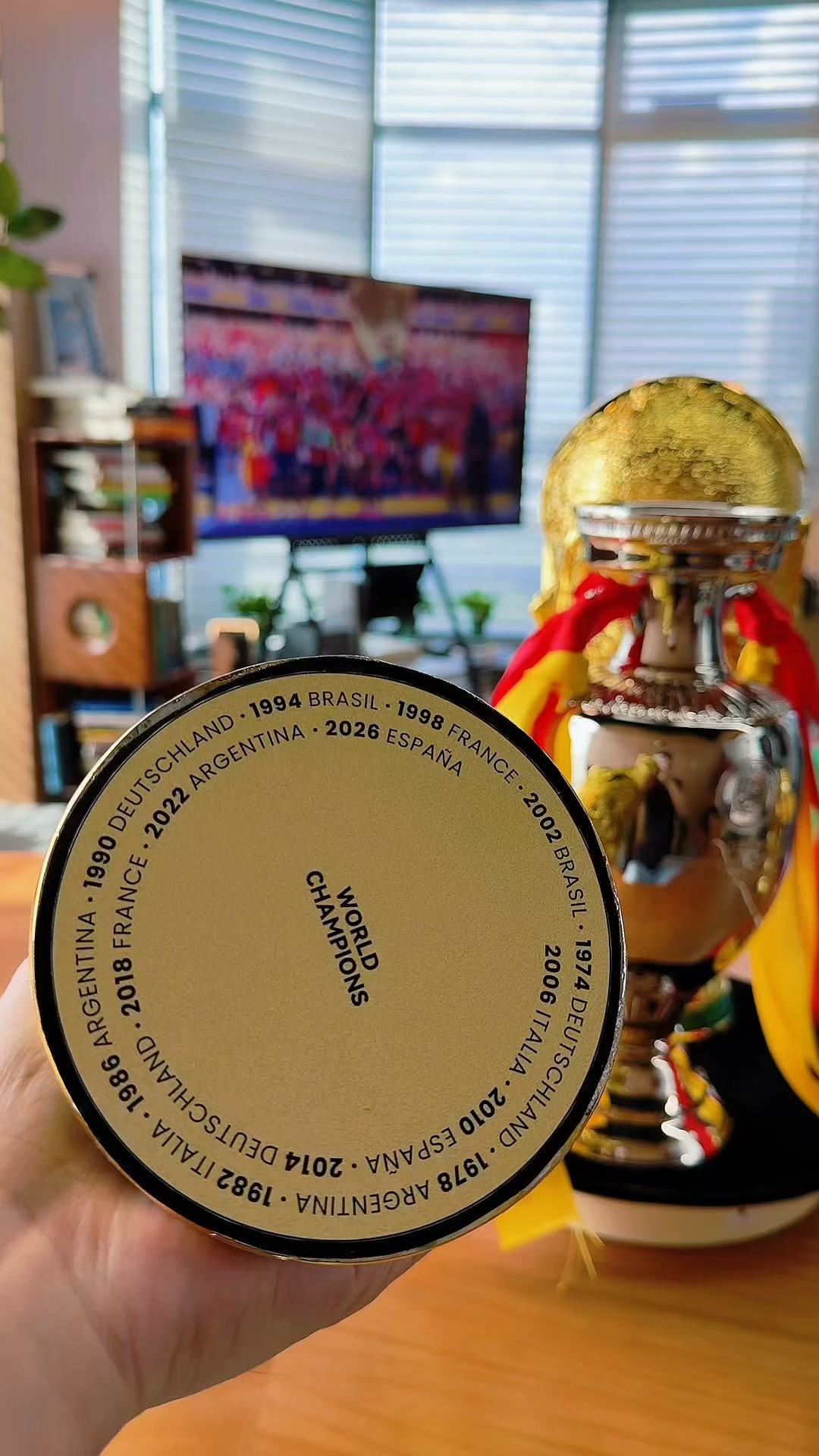 Anúncio de Trophy & Pigskin Nation