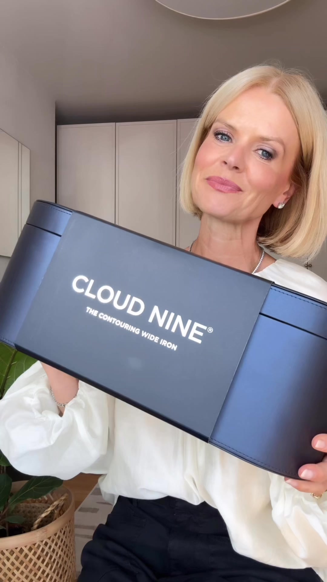 The Contouring Wide Iron