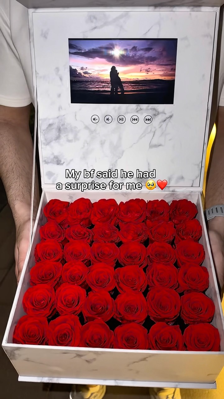 Anúncio de Sparkly Roses
