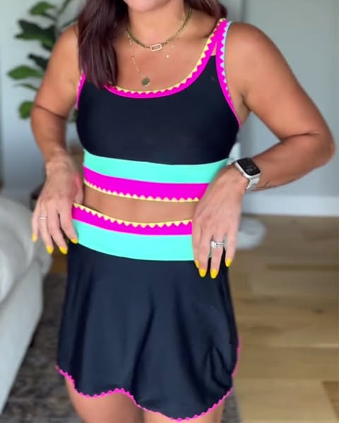 Stylish Color-Blocked Three-Piece Swimsuit
https://rosyday.co.uk/products/stylish-color-blocked-three-piece-swimsuit