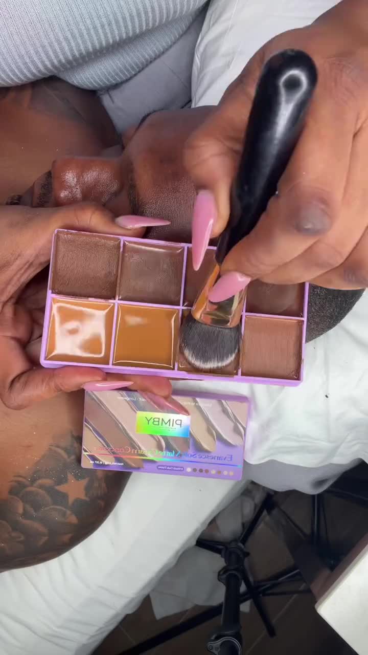 8-Color Concealer Palette