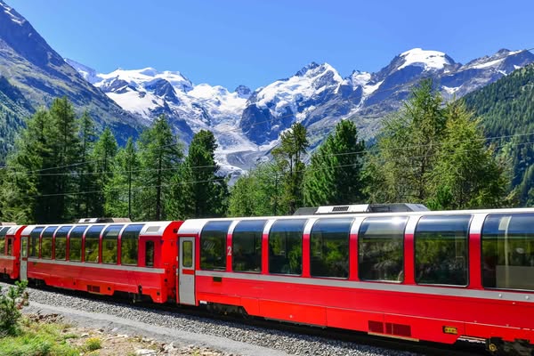 Bernina Express/ Lago Como/ Milão/ Zurique/ Lucerna/ Monte Titlis