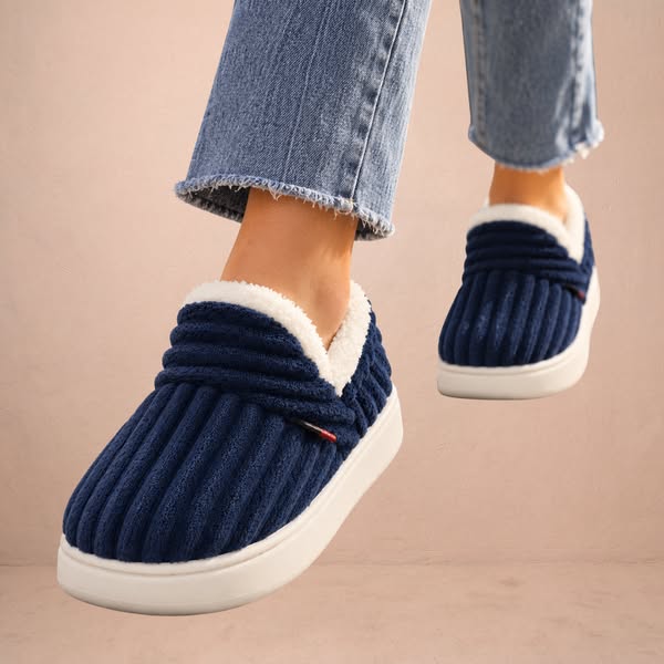 Cushioned Slippers With A Fold-Down Collar