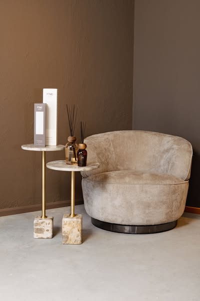 Kostenlose Ebe Marmor Beistelltische als Geschenk